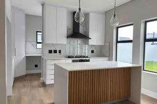 4 Bedroom Property for Sale in Sandown Western Cape